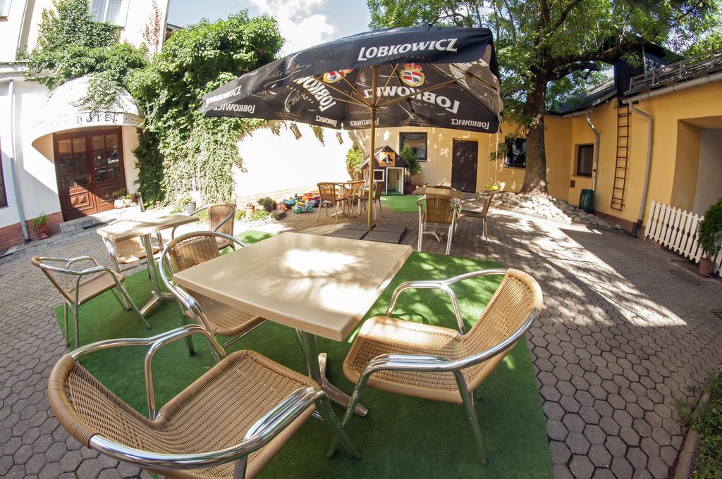 Hotel Labut Vrchlabí Εξωτερικό φωτογραφία