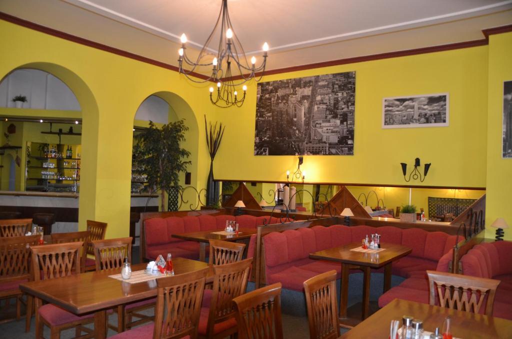 Hotel Labut Vrchlabí Εξωτερικό φωτογραφία