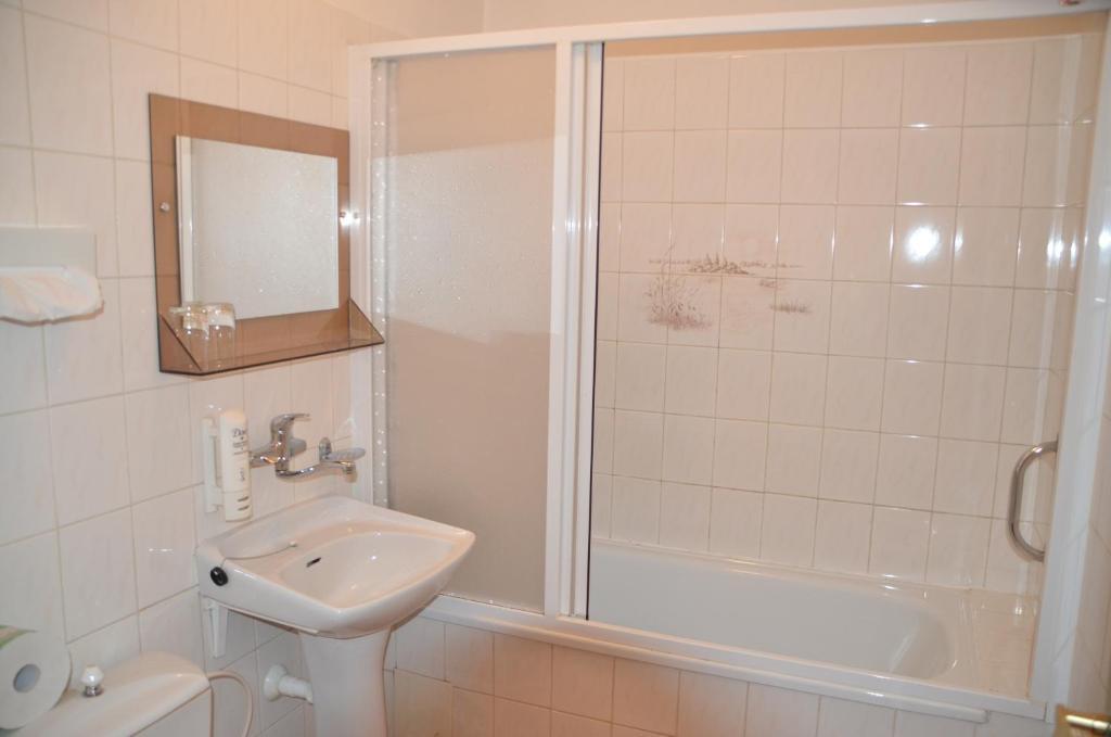 Hotel Labut Vrchlabí Εξωτερικό φωτογραφία