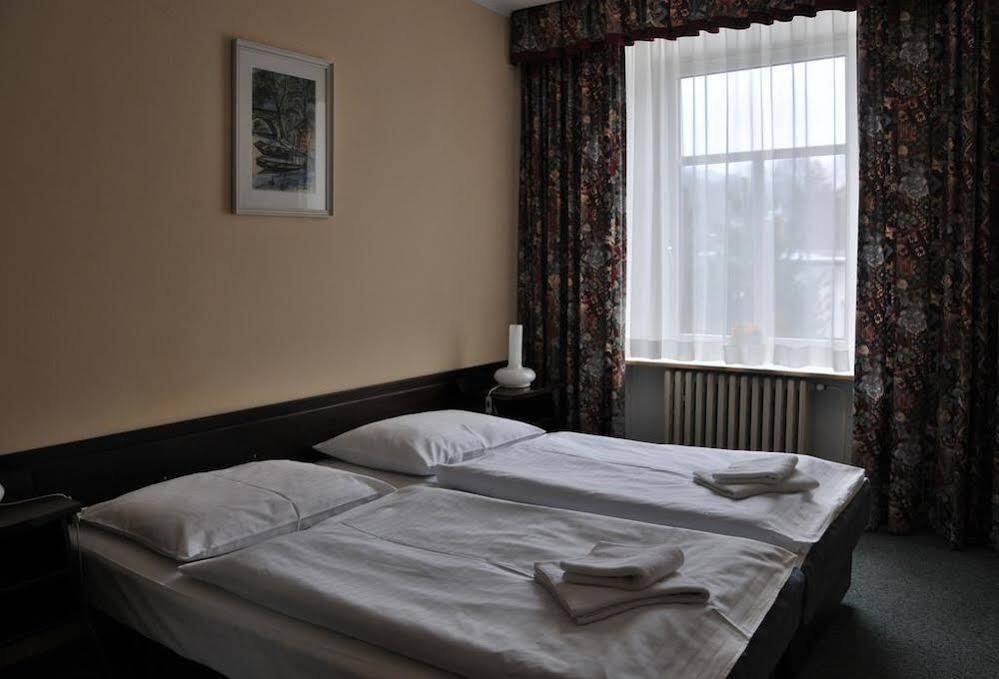 Hotel Labut Vrchlabí Εξωτερικό φωτογραφία